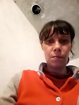 Snapshot of VikaBakerX chatting on April 21, 4:13 pm VikaBakerX online show from April 21, 4:13 pm