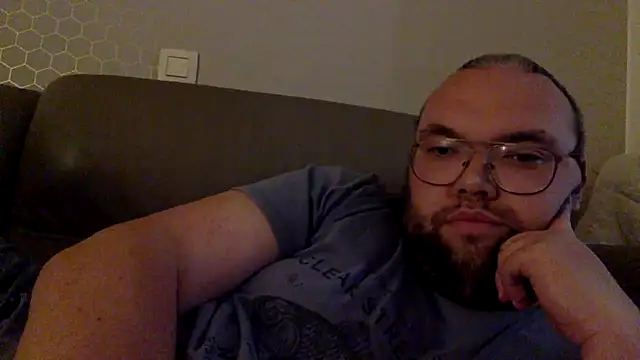 Jokke98 online show from March 30, 8:10 pm