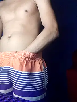 NovinhoTopBrasil online show from May 25, 2:33 am