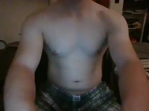 Snapshot of DavMC19cm chatting on May 27, 2:08 am DavMC19cm online show from May 27, 2:08 am