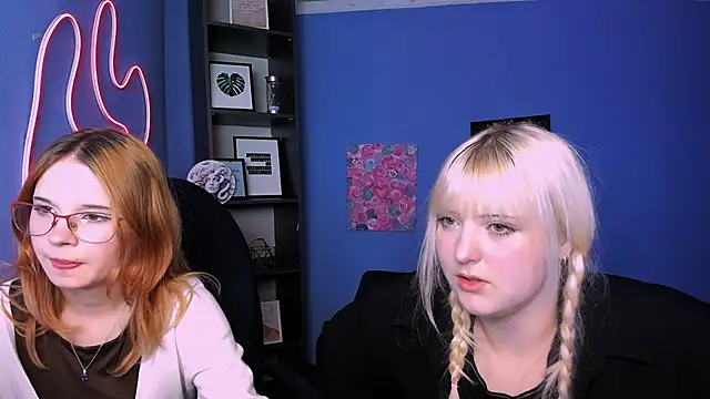 callmevivien online show from April 15, 7:58 pm