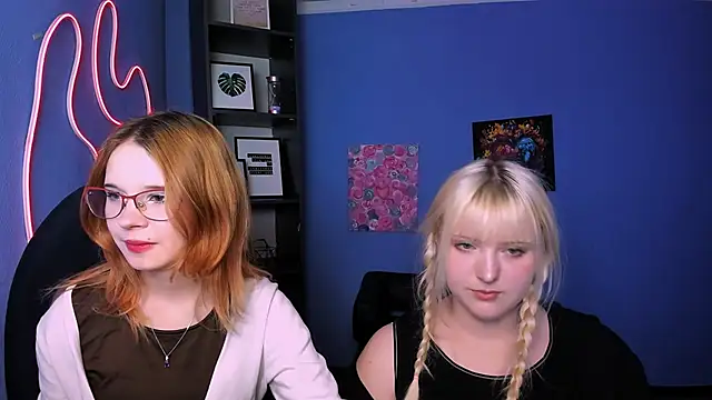 callmevivien online show from April 15, 7:29 pm