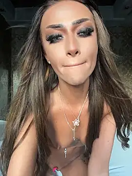 DirtyDebby online show from April 19, 5:25 pm