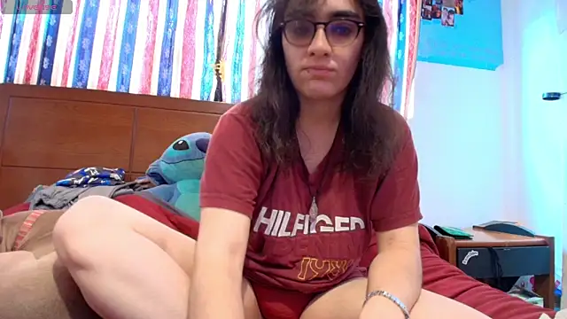 Ellaa honey online show from May 26, 3:10 pm