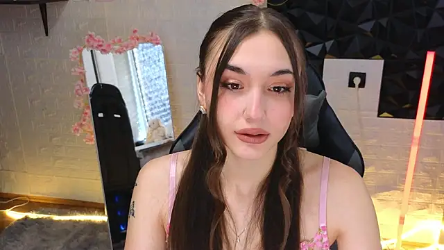 belle cute online show from April 5, 1:56 am