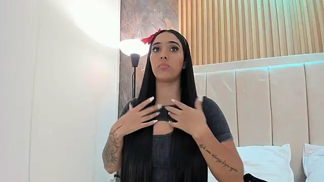 coral evans05 online show from March 31, 8:11 pm