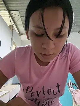 Snapshot of karo_cute chatting on July 25, 12:22 pm karo cute online show from July 25, 12:22 pm