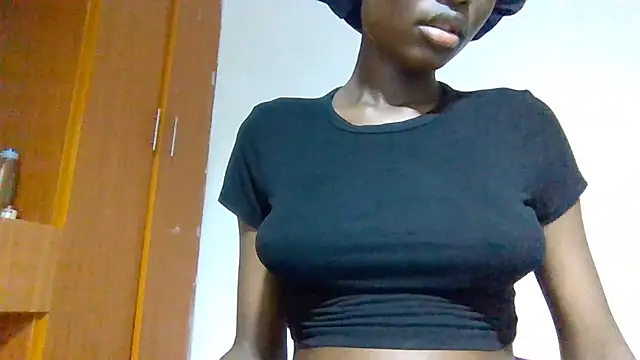 Snapshot of Mixxy_ chatting on June 25, 8:58 pm Mixxy online show from June 25, 8:58 pm