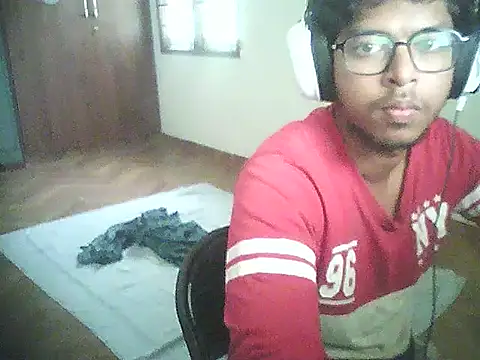 letsplaygame online show from May 11, 5:53 am