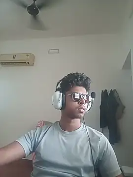 Snapshot of letsplaygame chatting on July 8, 6:58 am letsplaygame online show from July 8, 6:58 am