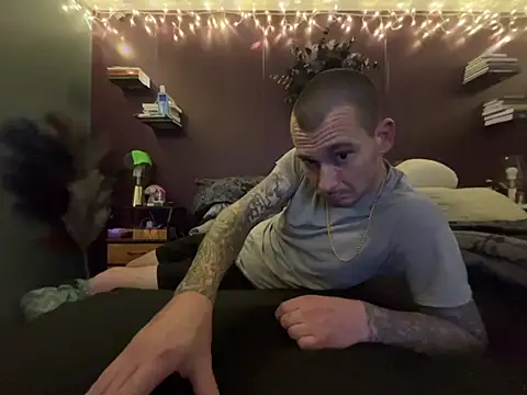SnapchatMe4PrivateShows online show from June 2, 1:16 am