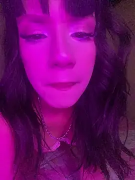 lilish online show from April 10, 8:10 am