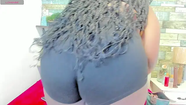 Skylernaomi online show from June 17, 3:11 pm