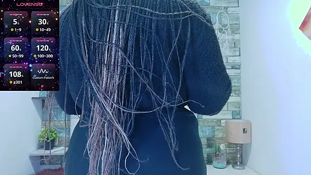 Snapshot of Skylernaomi chatting on May 20, 1:19 pm Skylernaomi online show from May 20, 1:19 pm