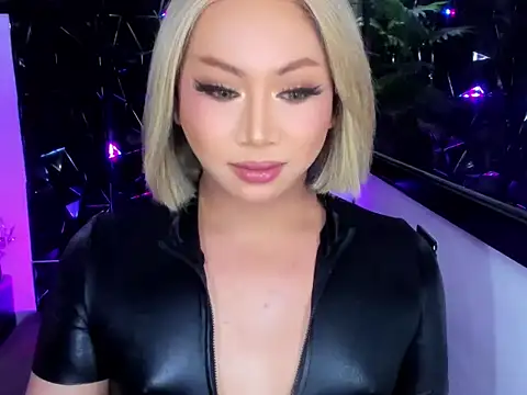  YourBeautifulShemale  online show from April 3, 3:29 pm