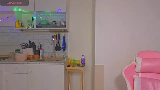 Sun  shiine online show from April 4, 2:56 pm