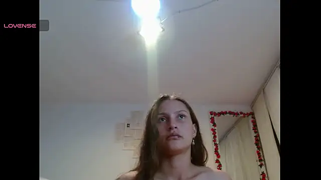 Snapshot of scarlet1609 chatting on June 26, 2:23 pm scarlet1609 online show from June 26, 2:23 pm