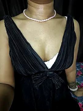 Piyu x online show from April 18, 7:07 pm
