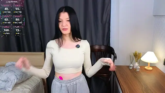 JazminLantey online show from April 6, 1:23 am