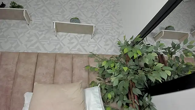 GrayHall online show from April 30, 8:43 am