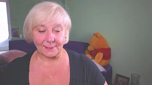 Milane Milky online show from June 17, 5:29 am