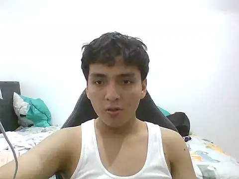 boynovaa online show from May 8, 12:03 am