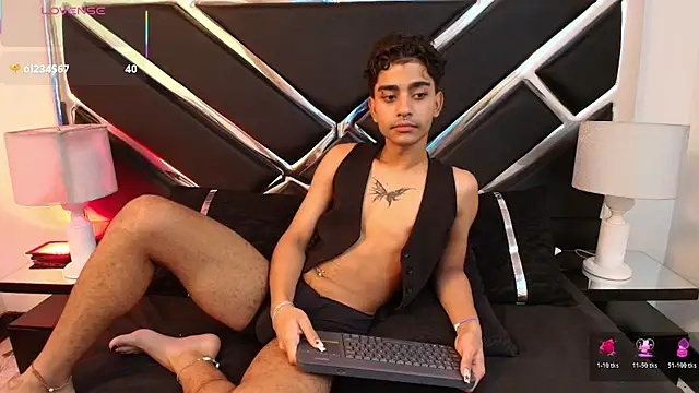 MiikeOthon online show from April 13, 4:27 am