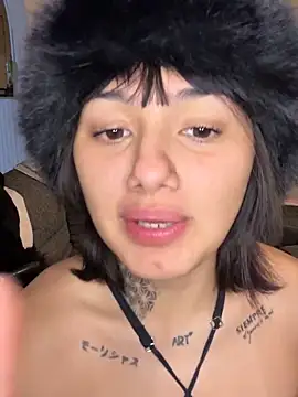 Abrildqquino online show from May 4, 3:21 am