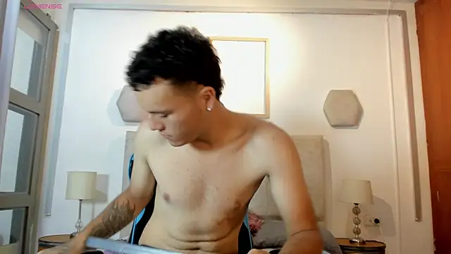 Snapshot of _blowsex_ chatting on March 31, 1:57 pm blowsex online show from March 31, 1:57 pm