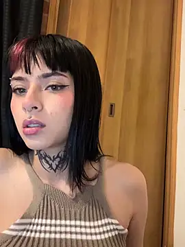 Snapshot of Babeel_ chatting on June 4, 2:05 am Babeel online show from June 4, 2:05 am