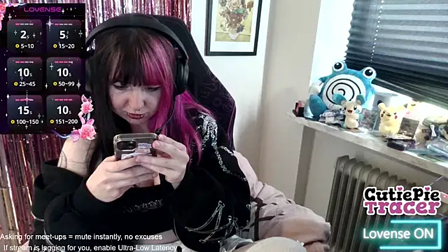 CutieTracer online show from May 21, 1:41 pm