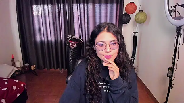 FreyaRouge online show from June 30, 10:59 am