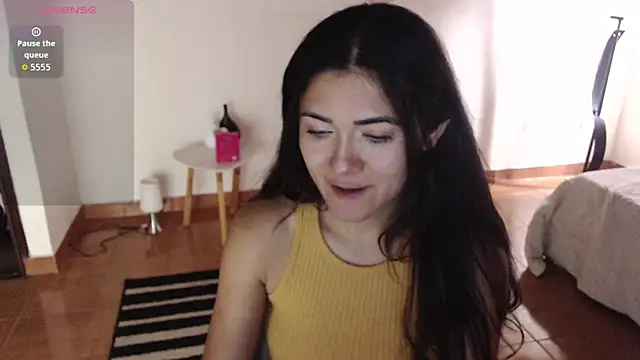 FreyaRouge online show from April 9, 2:45 pm
