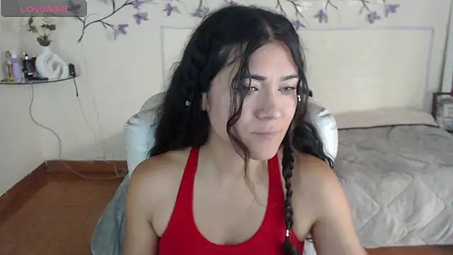 FreyaRouge online show from April 2, 3:08 pm