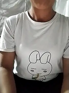 Lisa-aa online show from April 8, 2:07 pm