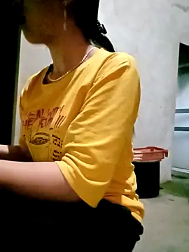 Lisa-aa online show from May 6, 11:53 pm