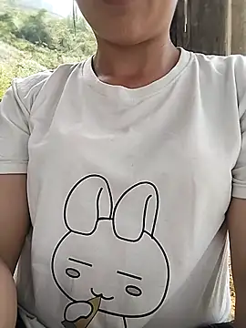 Lisa-aa online show from April 15, 5:35 am