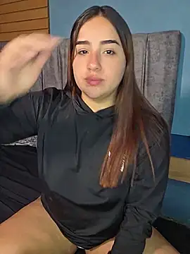 Snapshot of Salma_saad chatting on June 7, 1:33 am Salma saad online show from June 7, 1:33 am