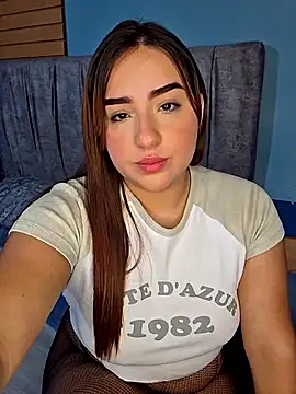 Snapshot of Salma_saad chatting on June 3, 10:25 pm Salma saad online show from June 3, 10:25 pm