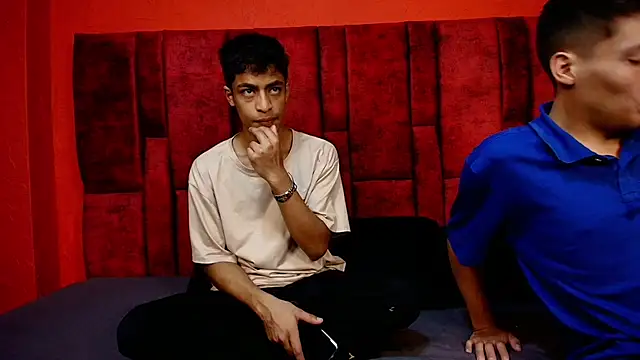 LuckandSamuel online show from April 14, 2:05 am