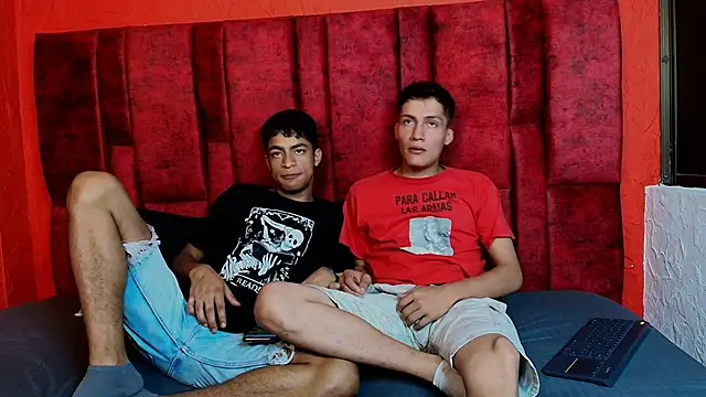 LuckandSamuel online show from April 17, 2:36 am