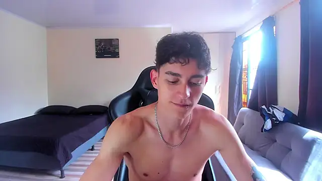 Luke Chill online show from April 7, 3:14 pm