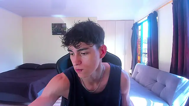 Luke Chill online show from April 21, 2:01 pm