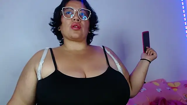 vibeSex1 online show from May 7, 7:06 pm