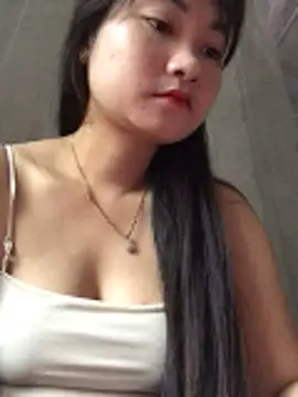 Linh Hoang online show from April 19, 5:08 am