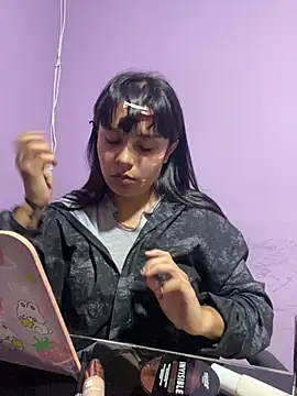 SamanthaColen  online show from April 2, 3:13 am