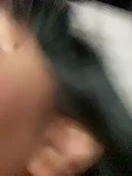 SamanthaColen  online show from April 1, 2:35 am