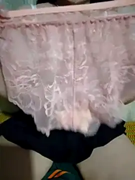 Mi-Naney online show from May 14, 3:31 pm
