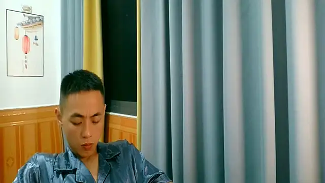 Snapshot of davidboys chatting on June 25, 4:45 pm davidboys online show from June 25, 4:45 pm