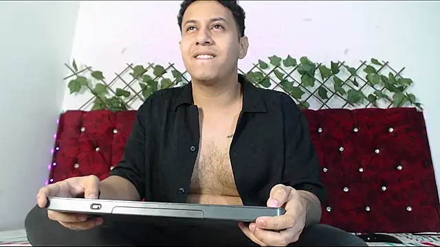 Snapshot of Demon_master_ chatting on March 31, 6:37 am Demon master online show from March 31, 6:37 am